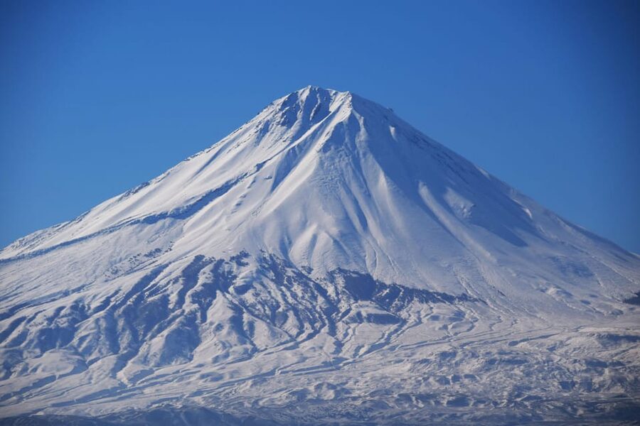A breathtaking tour of Khor Virap with wine tasting included - What you’ll taste, and why Ararat Valley matters