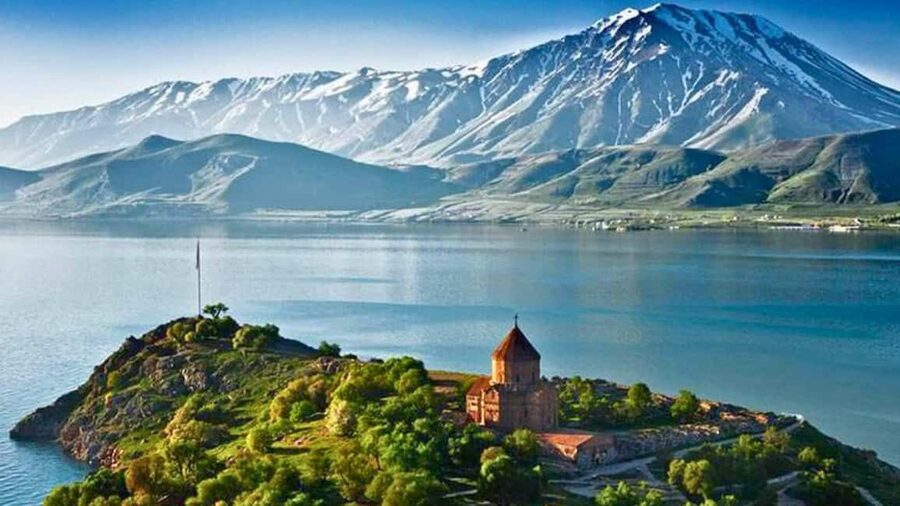Abovyan, Lake Sevan, Sevanavank, Kecharis & Tsaghkadzor - Sevanavank Monastery: short visit with big lake views (15 minutes)