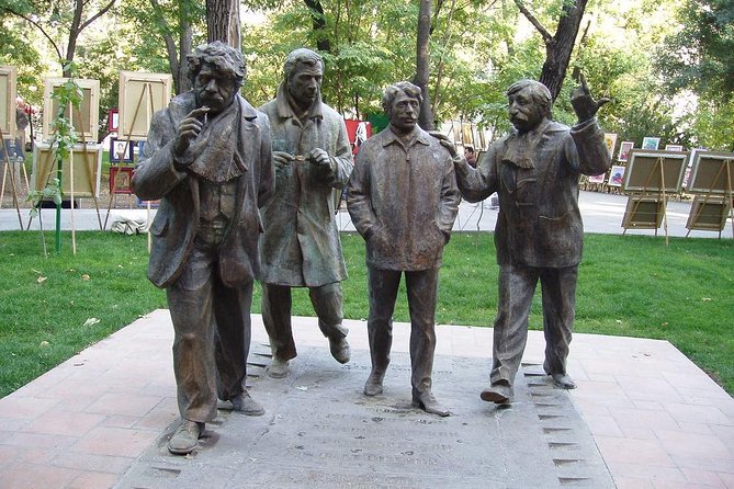 Budget walking tour in Yerevan (Yerevan city tour) - Dancing Fountains, the quick joy break