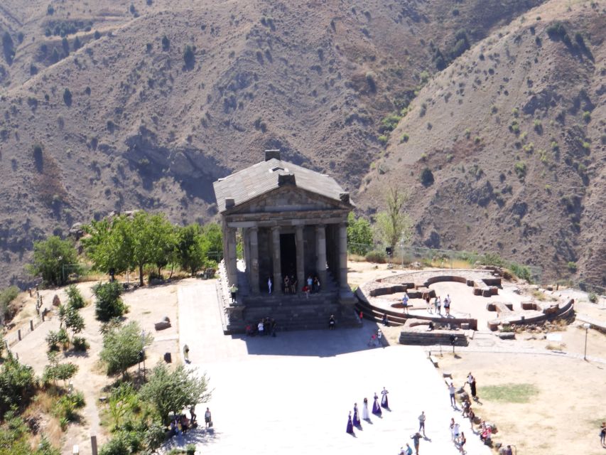 From Yerevan: 4.5-Hour Garni-Geghard Tour - Geghard Monastery: UNESCO rock-cut churches with real atmosphere