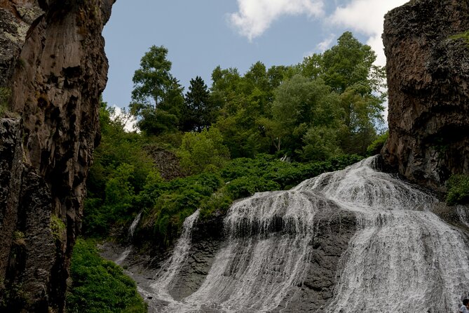 From Yerevan: Khor Virap, Noravank, Jermuk, and Areni Tour - Who this tour suits best