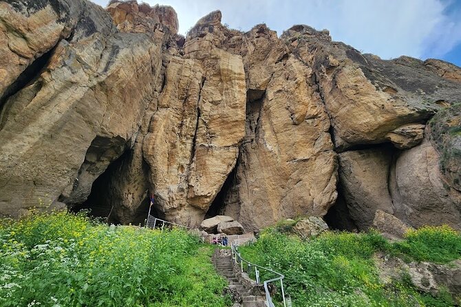From Yerevan to Khor Virap, Tatev, and Noravank Day Tour - Areni: Caves, Artifacts, and the Wine Region Factor