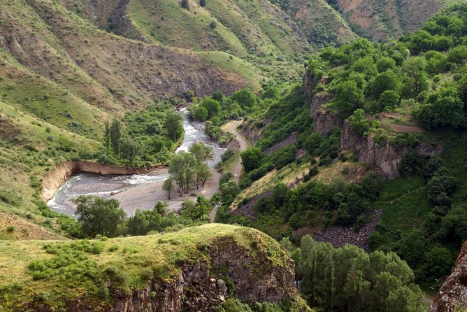 Group Tour: Garni, Symphony of Stones, Geghard, Lavash Baking - Geghard Monastery: UNESCO rock churches where the sound carries