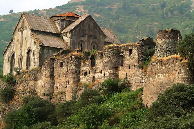 Group Tour: Haghpat, Zarni-Parni Caves, Akhtala, Aramyants Castle, Sanahin - Meeting at Hyur Service and setting expectations for the long drive