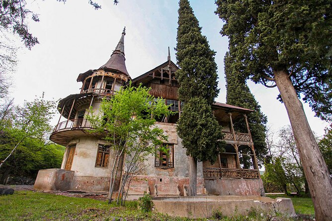 Group Tour: Haghpat, Zarni-Parni Caves, Akhtala, Aramyants Castle, Sanahin - Price and logistics: what $51 buys you in a full Lori day