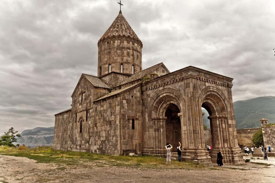 Group Tour: Hin Areni Wine factory, Shaki waterfall, Tatev - From Hyur Service in Yerevan to Syunik: what the long day really means