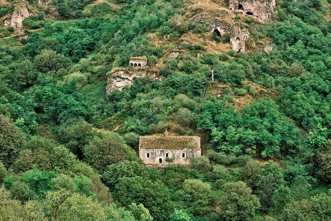 Group Tour: Hin Areni Winery, Tatev (wayback on Ropeway), Khndzoresk Caves - Hin Areni Winery: Quick Tasting in the Heart of Armenian Winemaking