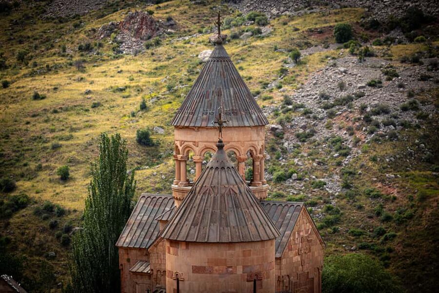 Group tour: Khor Virap, Noravank, Jermuk, Areni wine tasting - Jermuk Waterfall and the Arch of Dreams Wish Stop