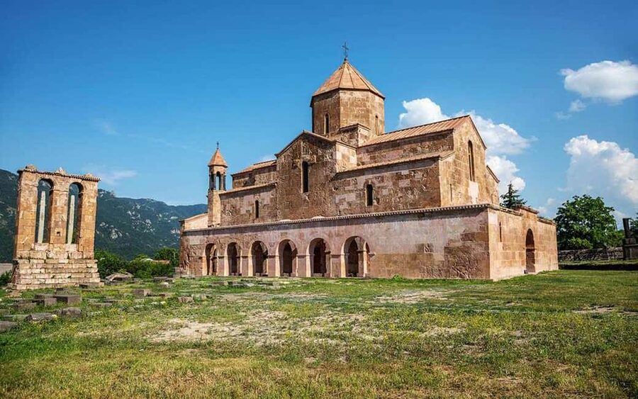 Haghpat, Sanahin & Odzun, Mendz Er or Zarni - Parni Caves - Stop 1, Haghpat Monastery Complex: a giant, strategic medieval site