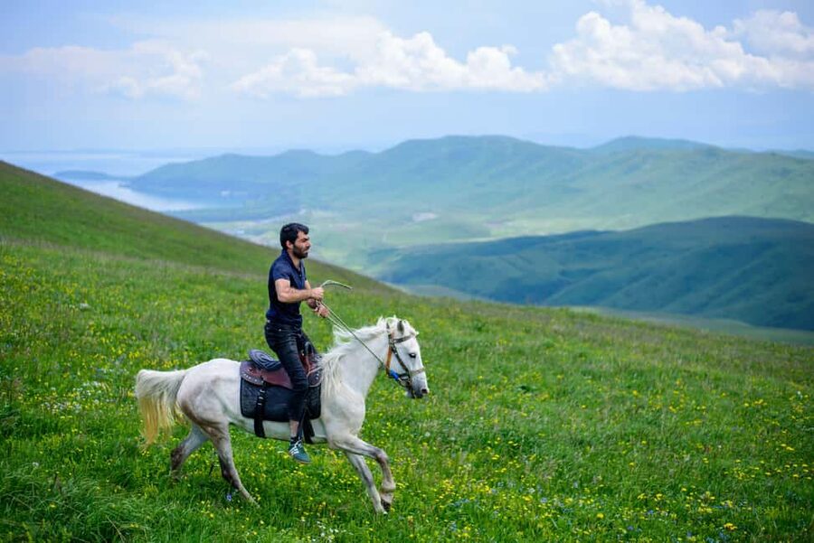 Horseback Adventure in Armenia’s Highland Pastures - The summit stop: 30 minutes for Lake Sevan photos and a real rest