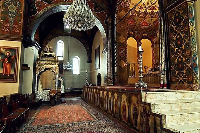 Khor Virap, Echmiadzin & Zvartnots UNESCO Small-Group Guided Tour - Wi-Fi, sweets, bottled water, and what lunch really means for the day