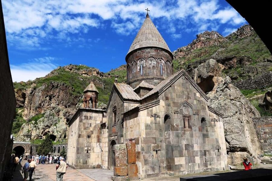Khor Virap, Garni, Geghard, Syphony & Charents Arch + Lavash - Charents Arch: quick panorama, big payoff when the light is right
