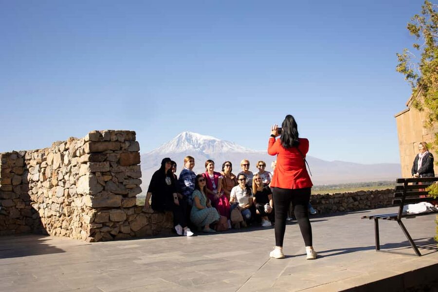 Khor Virap, Noravank and Birds' Cave Trip with Wine Tasting - Yeghegnadzor lunch stop, and the smart way to handle the midday break