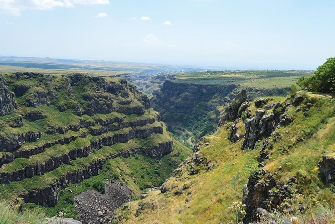 Mount Aragats, Amberd Fortress, Saghmosavank Monastery, Alphabet - private tour - Saghmosavank Monastery: 13th Century Calm With Canyon Views