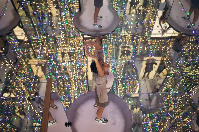 Museum of Illusions Tour - Best fit: families, couples, and solo visitors