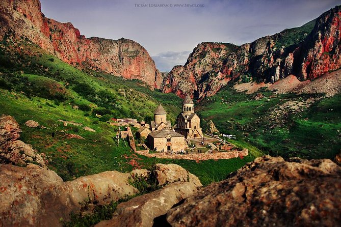Noravank (free wine tastng,khor Virap) - Noravank Monastery on Pink and Red Rock Cliffs