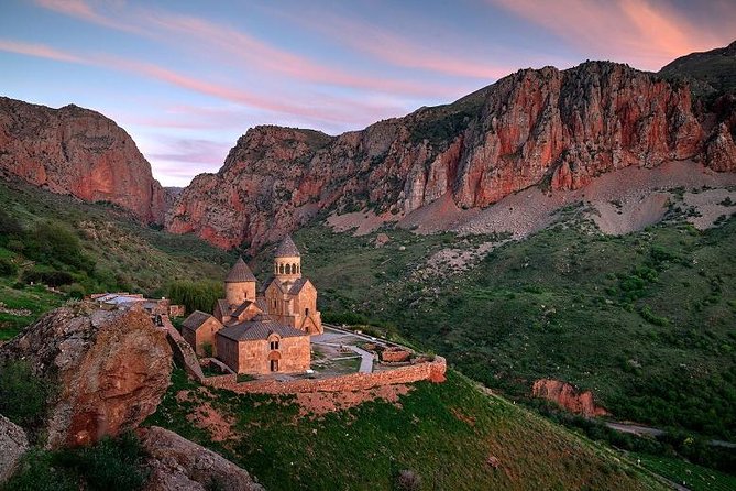 Private Tour: Discover Armenia - The last morning in Yerevan: breakfast, Vernissage, and Gum market time
