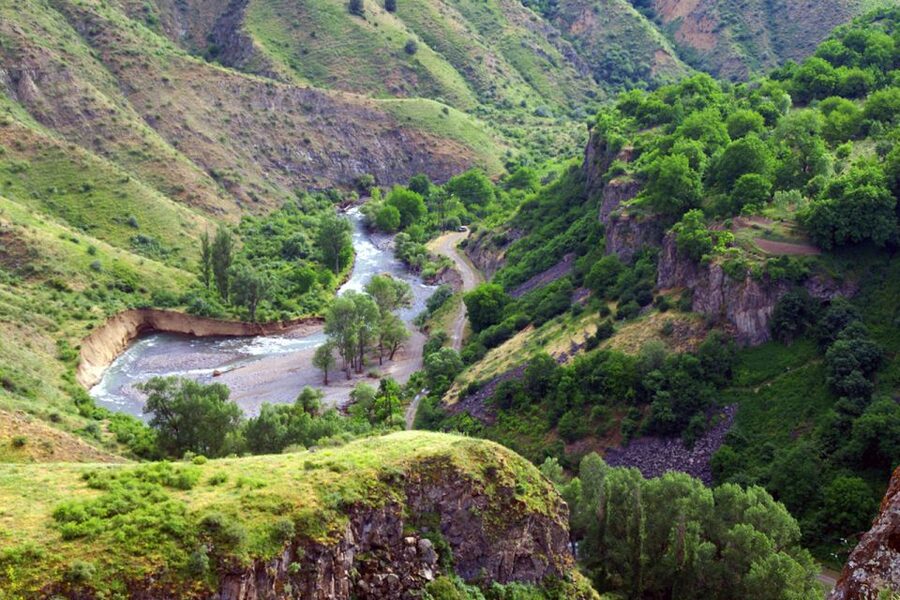 Private tour to Garni, Geghard, Symphony of Stones - Who this tour suits best, and who may want a different plan