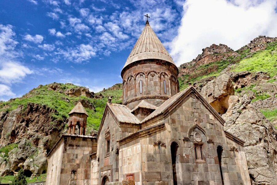 Private tour to Garni, Geghard, Symphony of Stones - Charents arch and Mount Ararat: the view that sets the tone