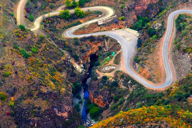 Private tour to Hin Areni winery, Tatev monastery & ropeway, Khndzoresk caves - What to Expect Logistically During the Day