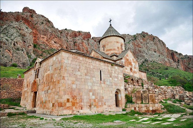 Private tour to Khor Virap, Hin Areni wine factory (tasting), Noravank, Jermuk - Price and Logistics: What You Pay for, and What It Really Means
