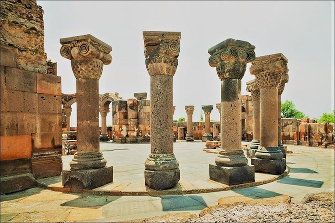 Private tour to UNESCO heritage Echmiadzin churches, Zvartnots and Sardarapat - Guides, languages, and the human part of a private day