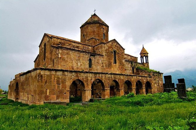 Private tour to UNESCO heritage Haghpat and Sanahin monasteries and Odzun church - Sanahin: Debed River Views and Earthquake-Smart Design