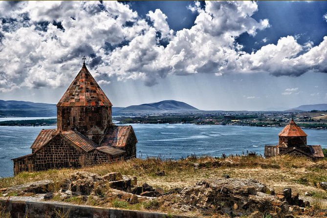 Private Tour: Tsaghkadzor, Sevan lake,Sevanavank, Dilijan, Haghartsin monastery - Lake Sevan: the high-altitude lake with real numbers behind it