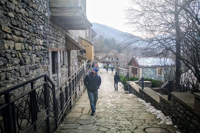 Private Transfer & Tour from Tbilisi to Yerevan or Yerevan to Tbilisi - Stop 3: Sharambeyan Street for a Dilijan time capsule feeling