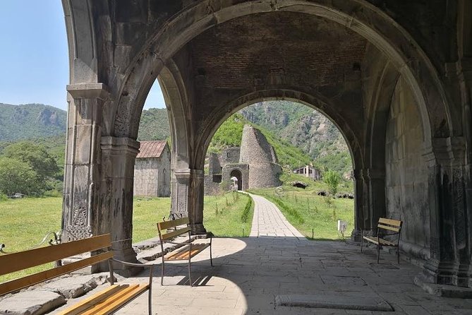 Private Transfer & Tour from Tbilisi to Yerevan or Yerevan to Tbilisi - How the full 8 to 10 hours actually works for your day plan