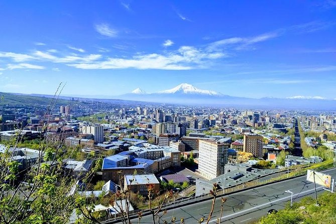Private Transfer & Tour from Tbilisi to Yerevan or Yerevan to Tbilisi - Value check: is $540 per group worth it for up to 5 people?