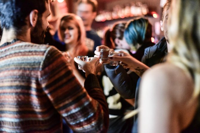 Pub crawl Yerevan - Why This 2-Hour Night Walk Works in Yerevan