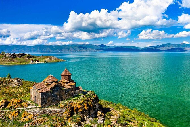 Sevan lake (Sevanavank) and Dilijan (old town,Goshavank,Haghartsin) - Lake Sevan: big freshwater views without the fuss