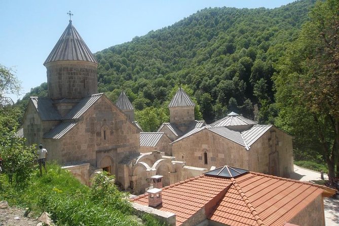 Transfer from Yerevan to Tbilisi with 2 sightseeing stops - Why This Yerevan to Tbilisi Drive Feels Different