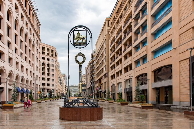 Transfer Zvartnots Airport To City Yerevan - Communication in English, and how that helps in a new country