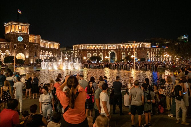 Unlock the Yerevan City (Walking Tour) - Stop 4: Vernissage Market for handmade Armenian souvenirs