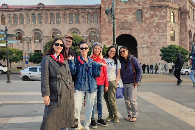Walking Yerevan City Tour with 5 Wine & 10 years-old brandy - Dalan Art Gallery: Souvenirs With Meaning (and Great Photo Corners)