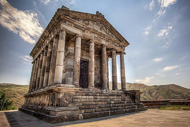 Yerevan Card Including Free 30+ Museums, 5+ Tours & Discounts - How Support Can Save Your Trip (Yes, the names matter)