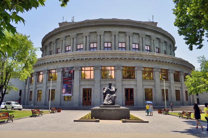 Yerevan: Private Sightseeing Tour - Republic Square, the starting point that sets the tone
