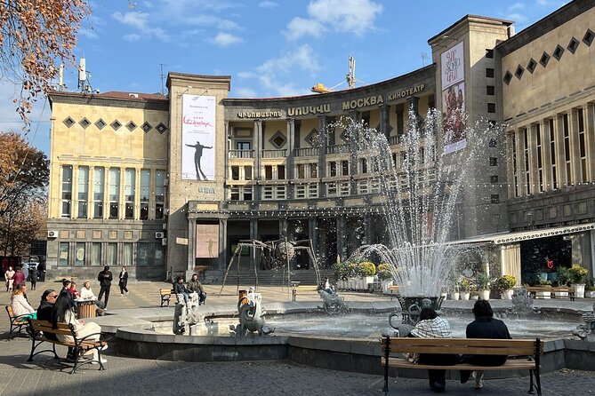 Yerevan Walking Tour - Northern Avenue: modern city planning from 2007